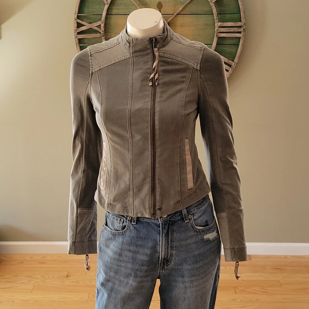 MARRAKECH Utility Jacket - Picture 8 of 16